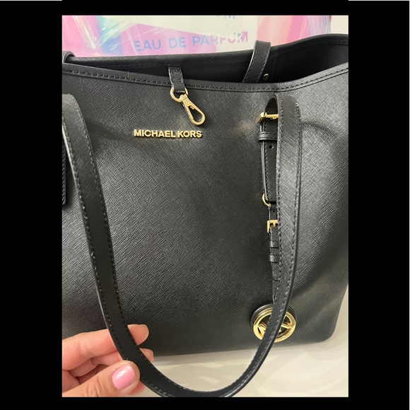 Michael Kors tote - Picture 5 of 15